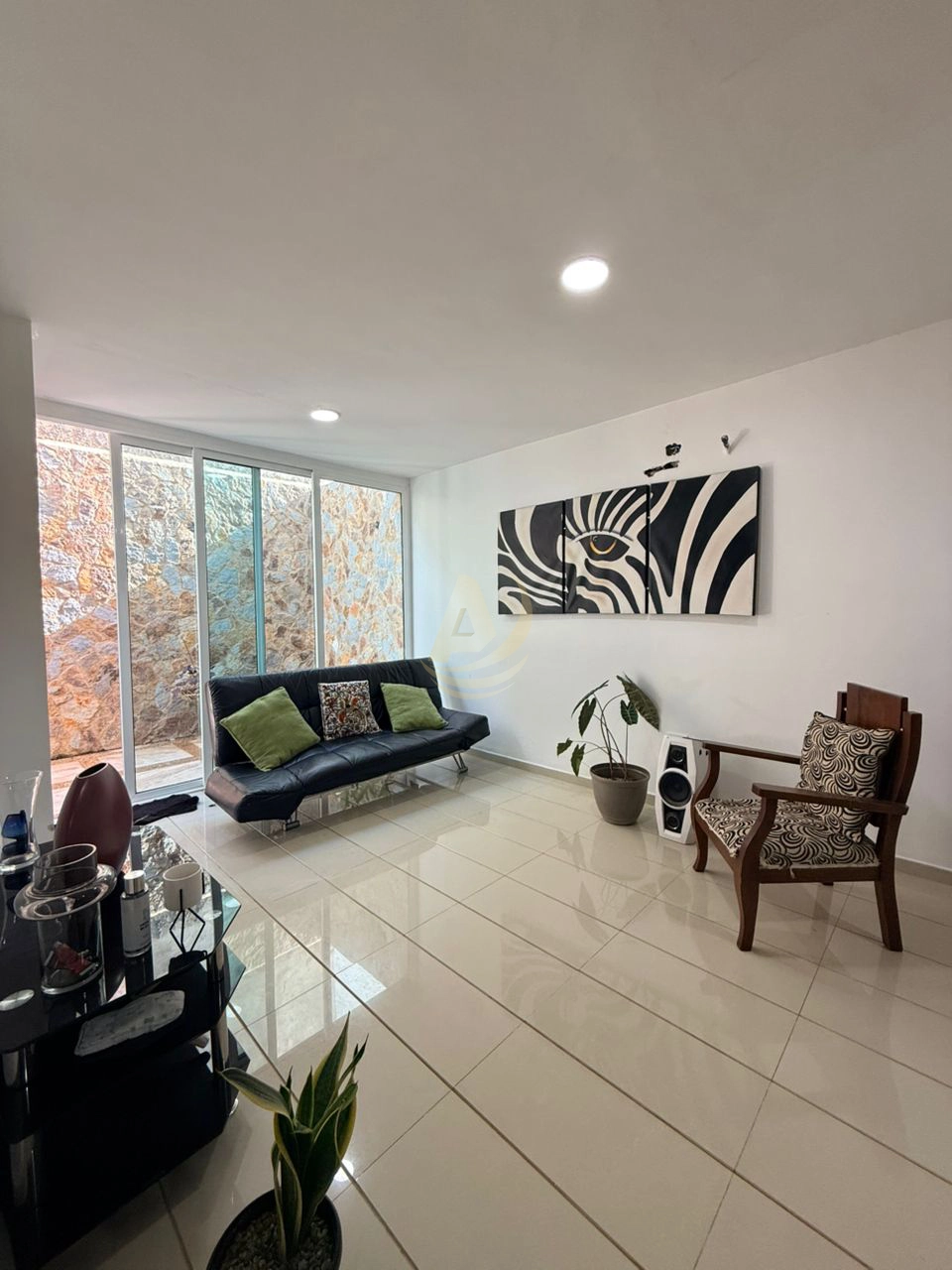 12 Townhouse en Venta en Margarita con excelente ubicación Townhouse en Venta en Margarita con excelente ubicación