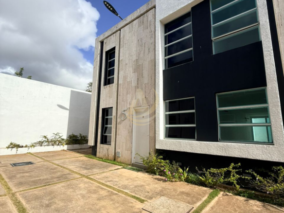Townhouse en Venta en Margarita con excelente ubicación