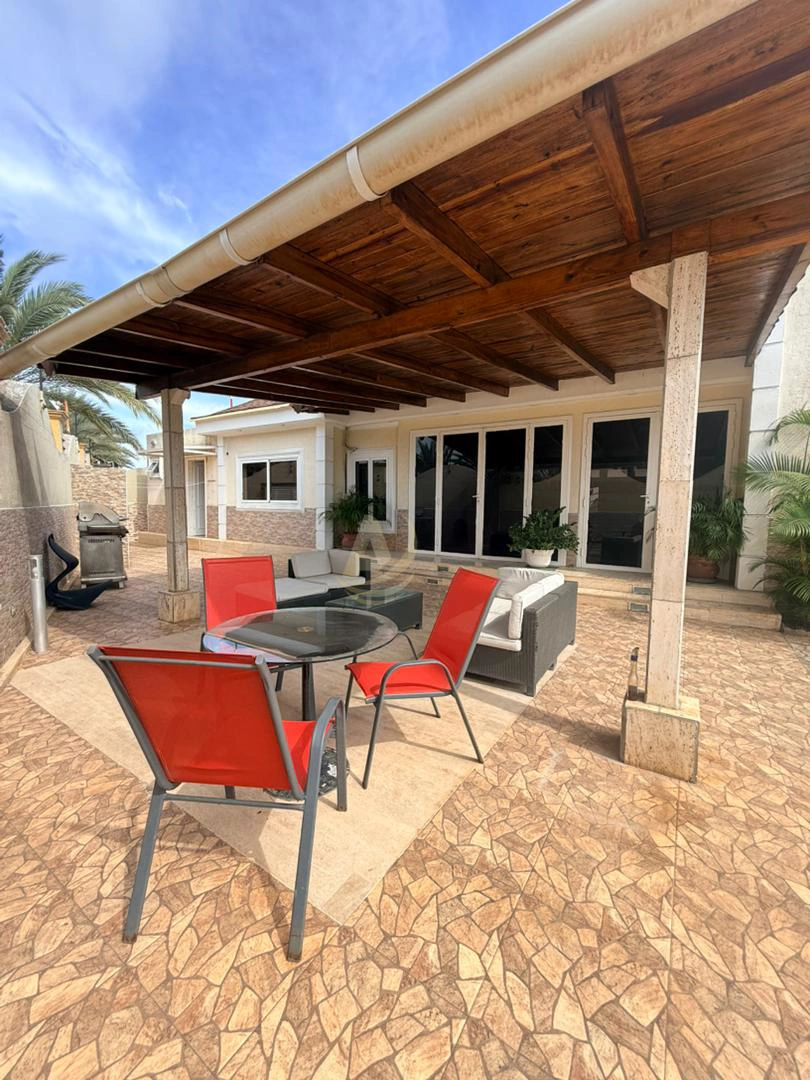 25 Casa en Venta en Margarita con excelente ubicación Casa en Venta en Margarita con excelente ubicación
