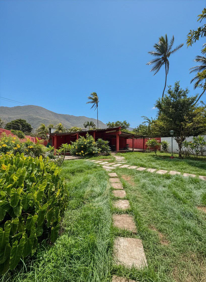3 Casa en Venta en Margarita con excelente ubicación Casa en Venta en Margarita con excelente ubicación
