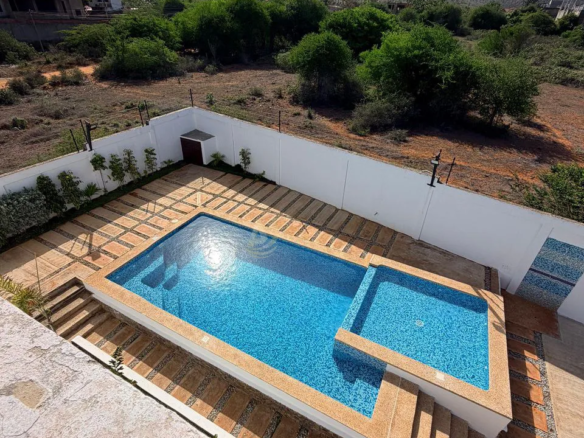 Townhouse en Venta en Margarita con excelente ubicación