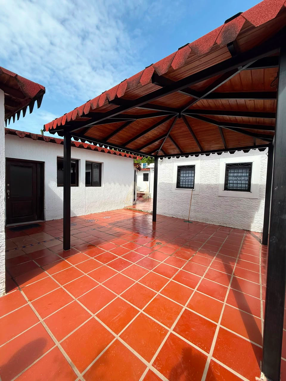 16 Casa en Venta en Margarita con excelente ubicación Casa en Venta en Margarita con excelente ubicación
