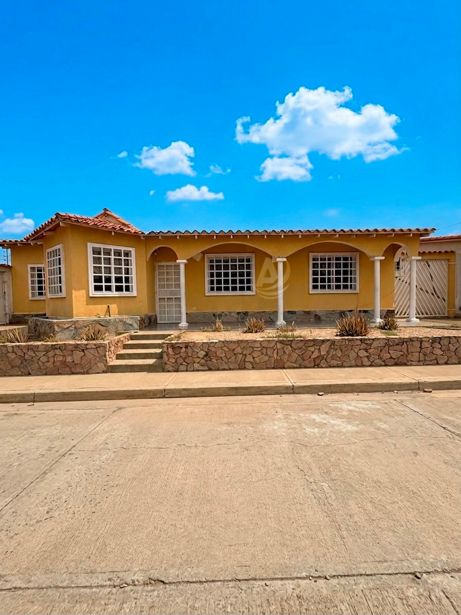 9 Casa en Venta en Margarita con excelente ubicación (1) Casa en Venta en Margarita con excelente ubicación