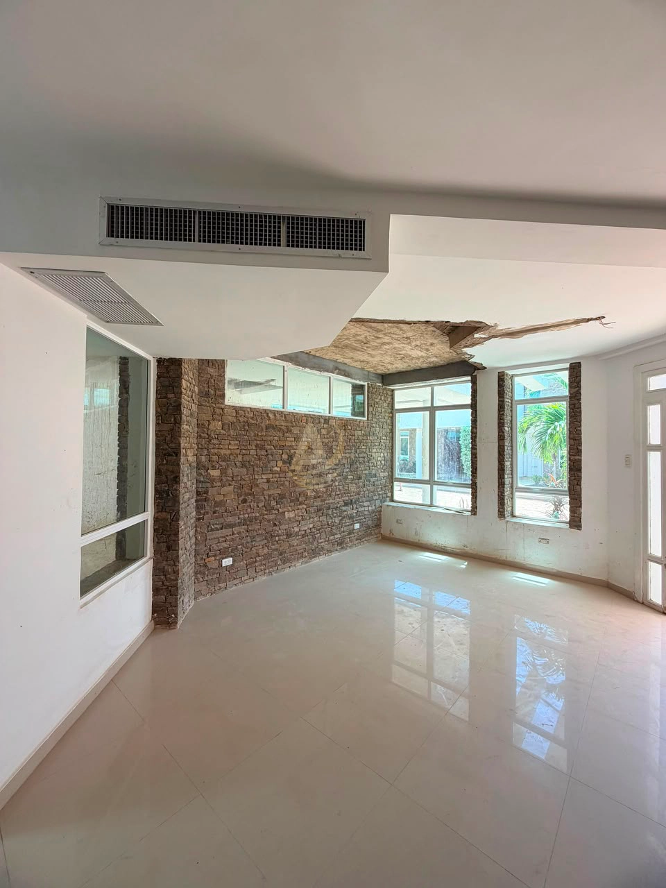 Townhouse en Venta en Margarita con excelente ubicación