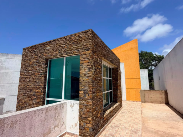 Townhouse en Venta en Margarita con excelente ubicación