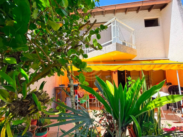Townhouse en Venta en Margarita con excelente ubicación
