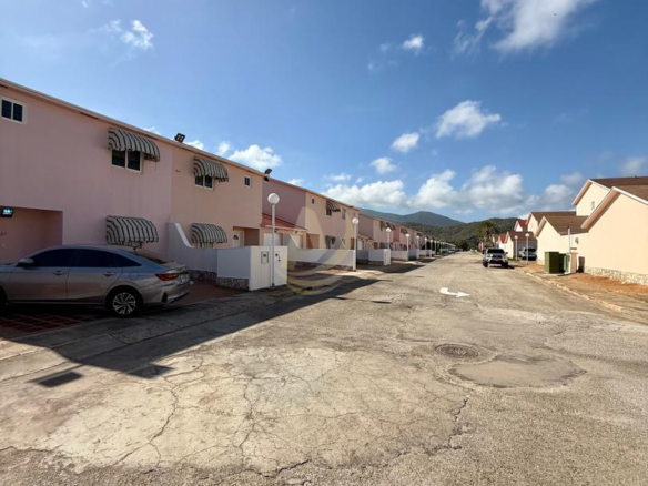Townhouse en Venta en Margarita con excelente ubicación