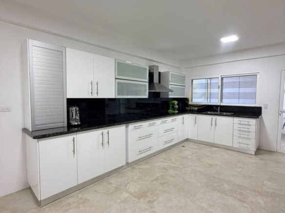 Townhouse en Venta en Margarita con excelente ubicación
